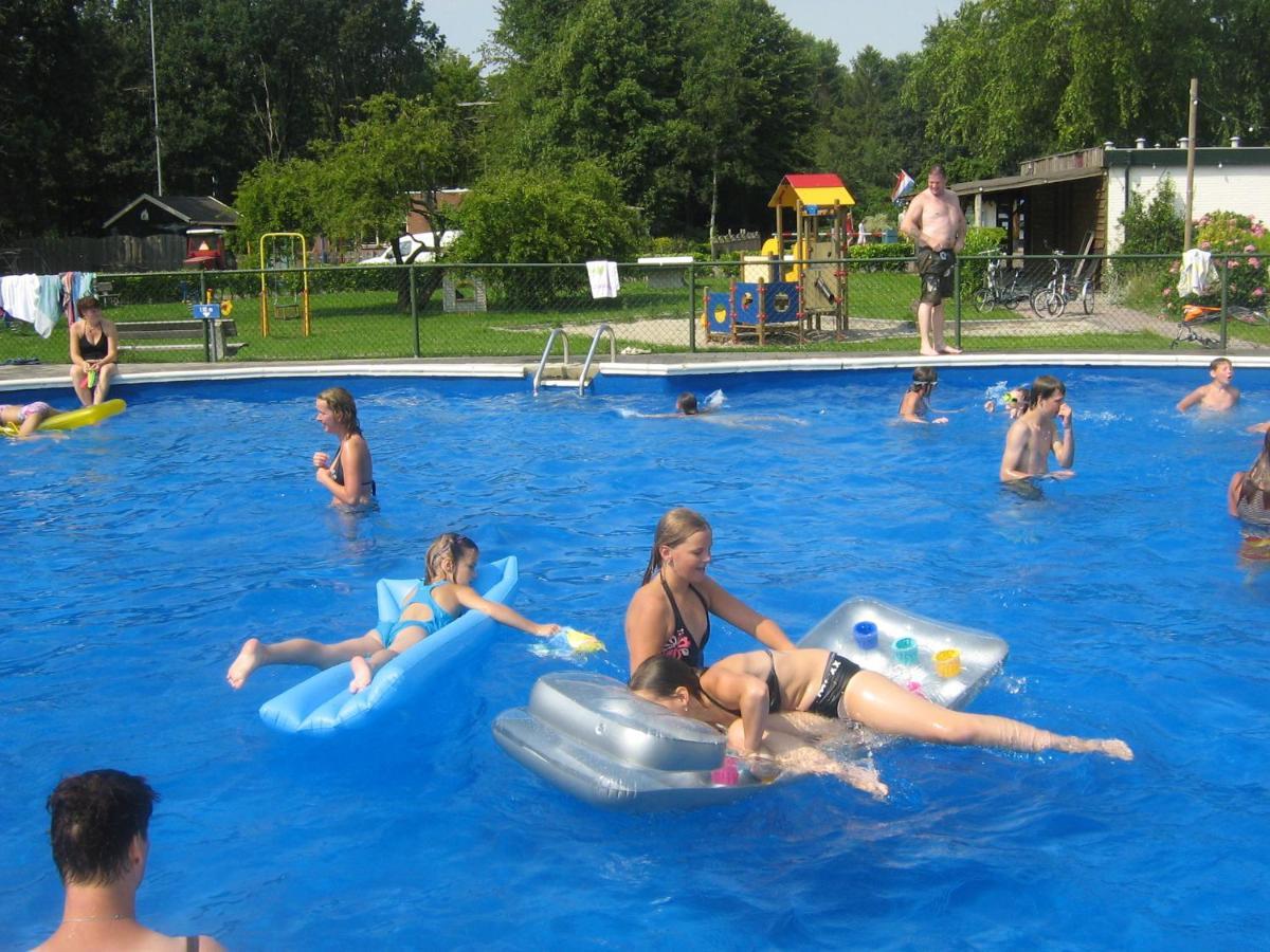Vakantiepark 'T Urkerbos - Kabouterhuisje Esterno foto